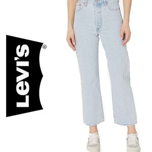 LEVI’S Women’s Size 8 Light Wash High Waist Cropped Wide Leg Jeans